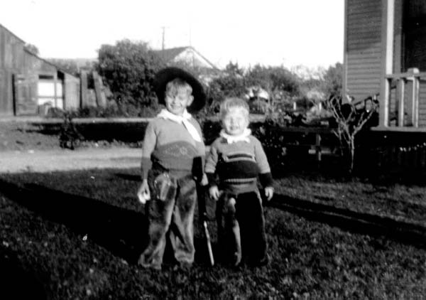Siebler, Jack and brother Dickie Siebler in Ventura CA circa 1935